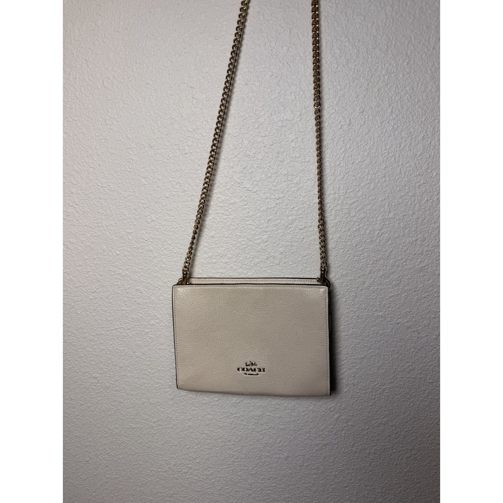 Coach Beige Pebbled Leather Shoulder Bag Gold Chain Strap Solid Rectangle